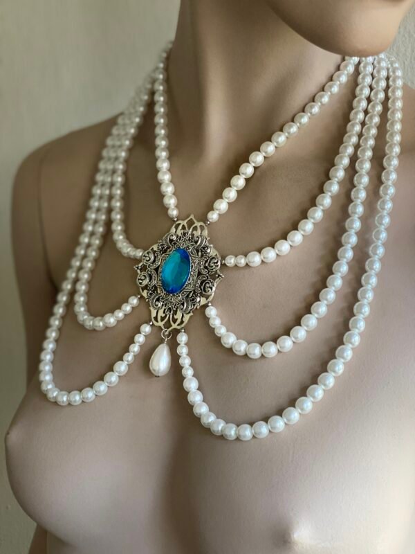 Butterfly necklace special occasion statement necklace - Image 2