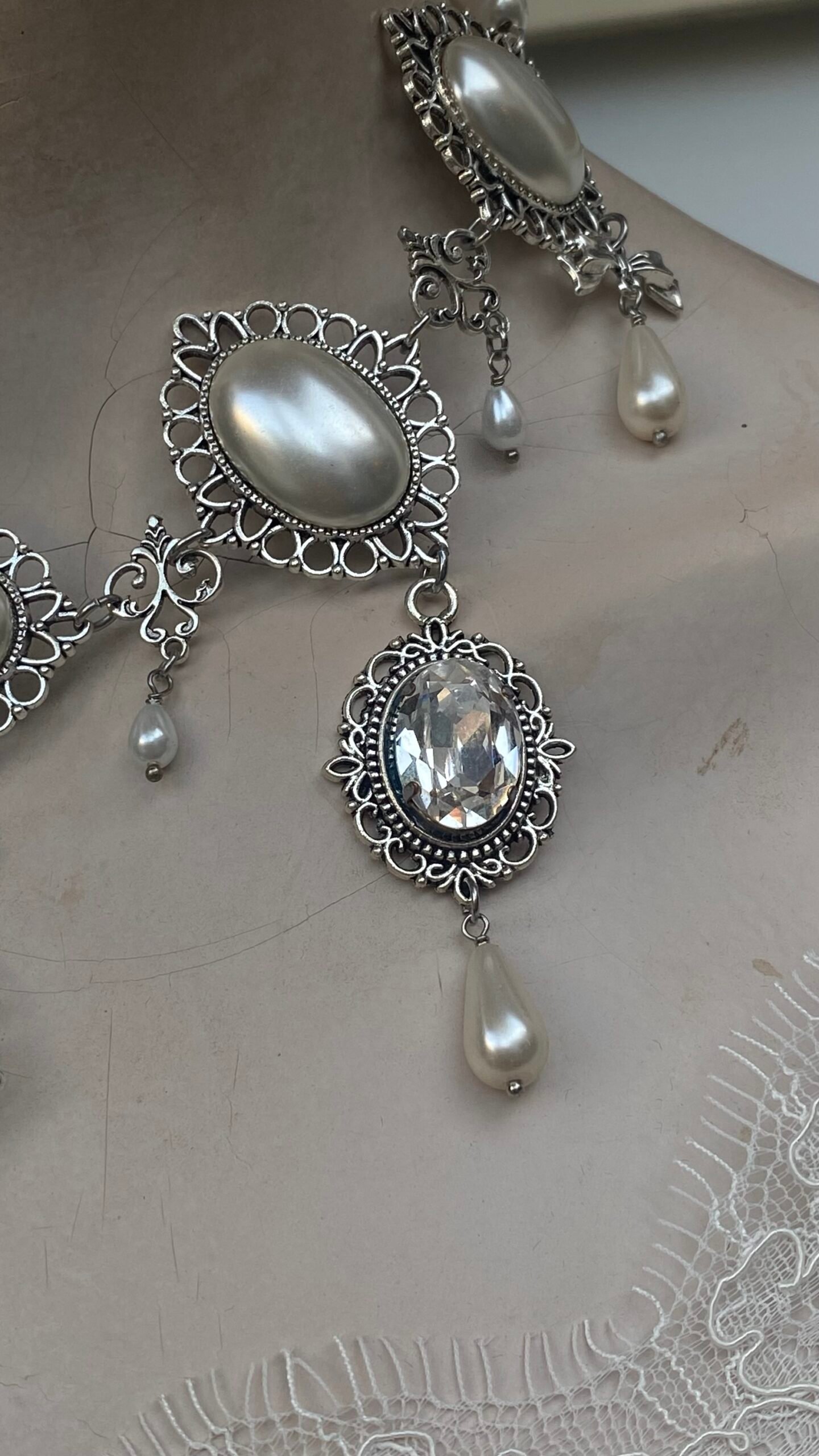 Bridal Rococo Chandelier Pearl Necklace – Baroque Statement Wedding Jewelry - Image 4